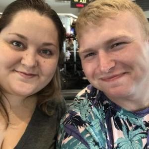 Meet your Posher, Hali